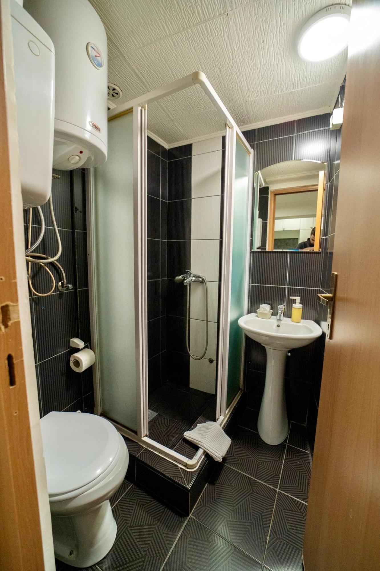 Apartmani Aleksandra U Centru Grada 크라구예바츠 외부 사진