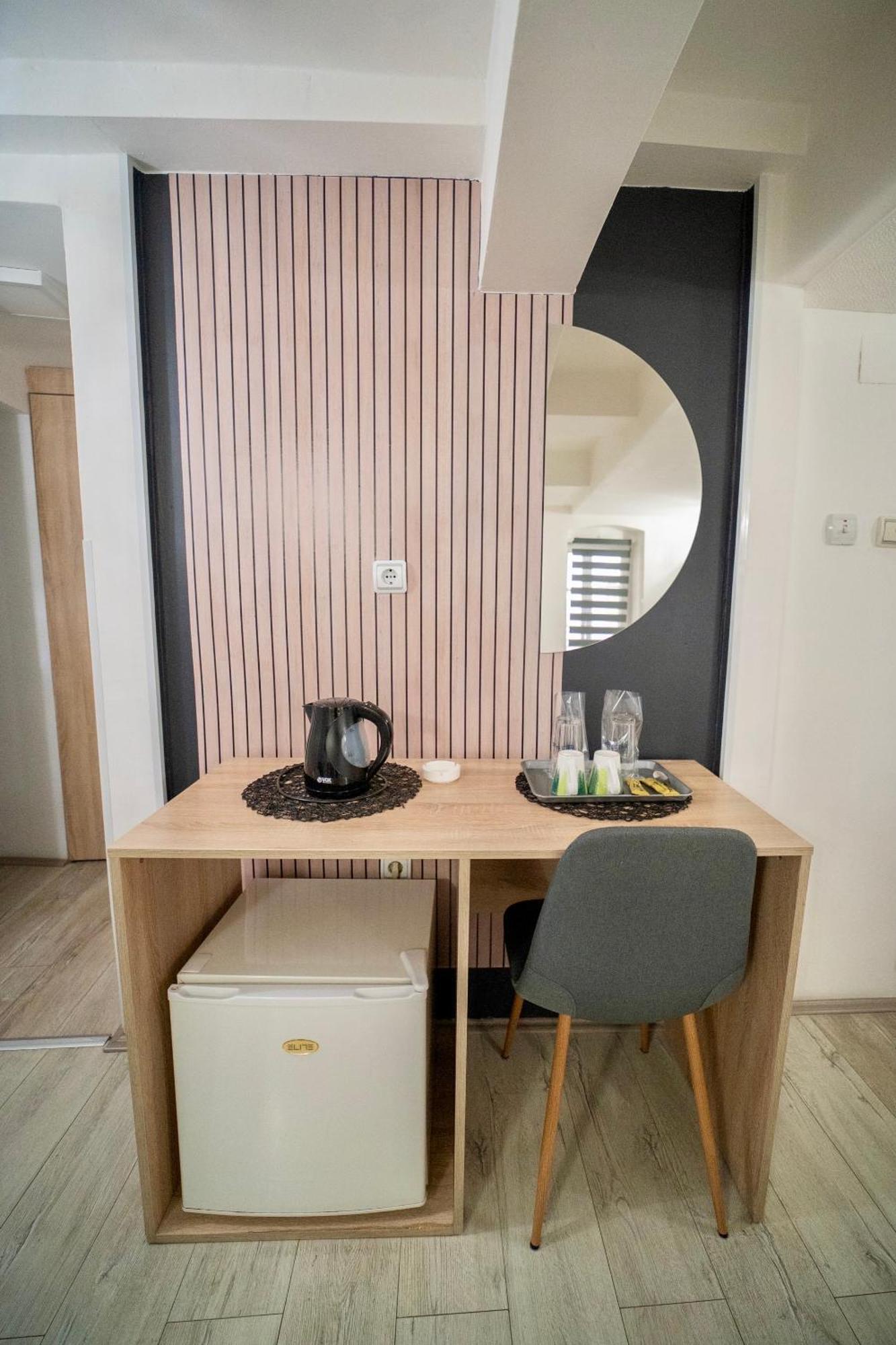 Apartmani Aleksandra U Centru Grada 크라구예바츠 외부 사진