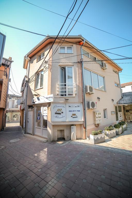Apartmani Aleksandra U Centru Grada 크라구예바츠 외부 사진