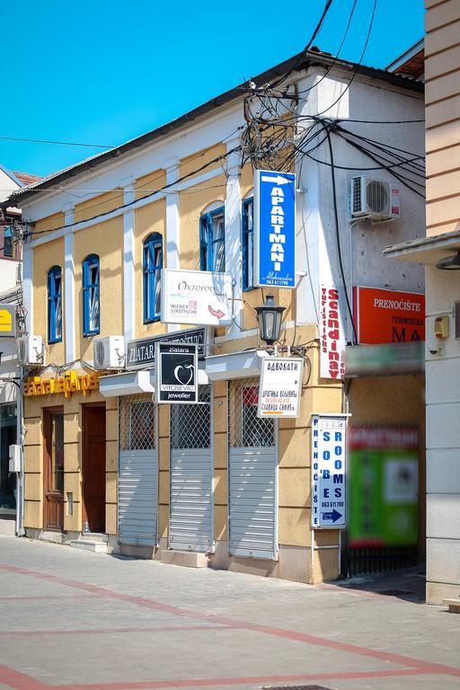 Apartmani Aleksandra U Centru Grada 크라구예바츠 외부 사진