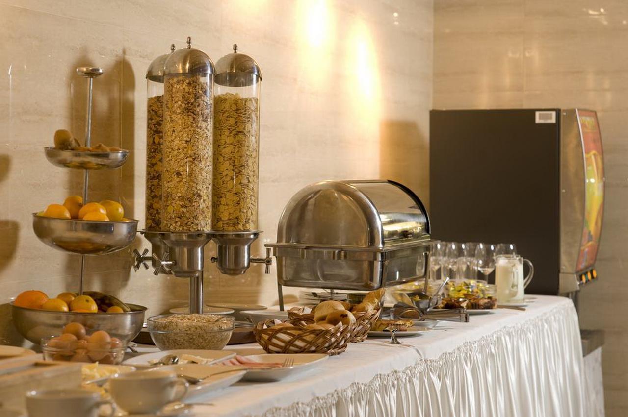 Apartmani Aleksandra U Centru Grada 크라구예바츠 외부 사진